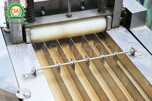 Máy thái ớt, sả, hành lá 3A1,5KW (16)