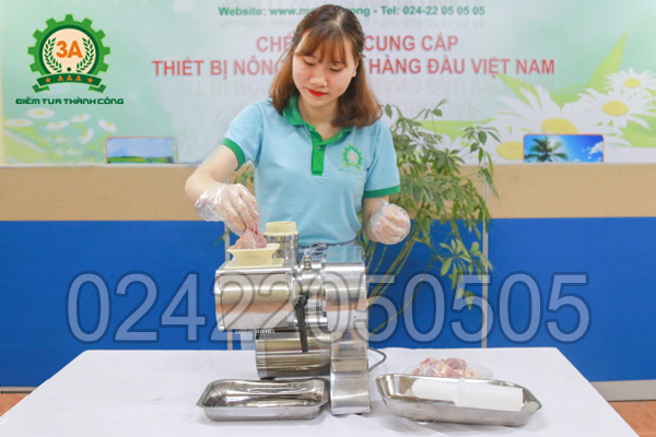 cách làm bún chả Hà Nội với máy xay thịt, thái thịt đa năng 3A