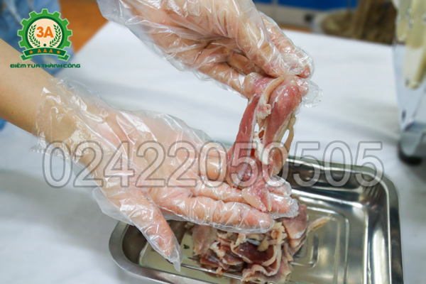 Thịt được thái bằng máy thái thịt, xay thịt đa năng 3A