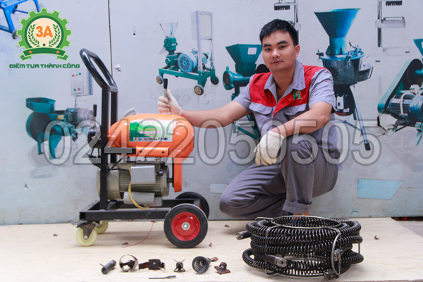 Máy thông cống lò xo 3A GQ1200 có chất liệu chế tạo chính từ gang đúc chắc chắn