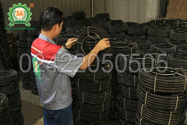 Kho hàng linh kiện máy thông tắc 3A (03)