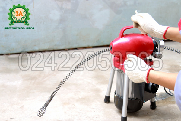 Máy thông cống, thông tắc lò xo A500W có thiết kế nhỏ gọn