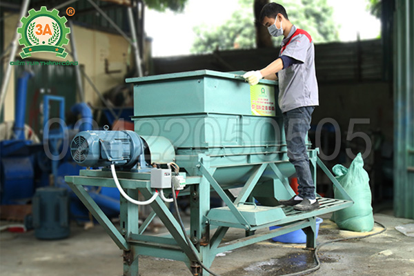 Máy trộn thức ăn gia súc 3A5,5Kw