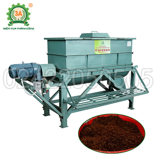 Máy trộn thức ăn gia súc 3A5,5Kw (máy trộn ngang)