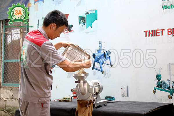 Máy xay tam thất 3A750W (05)