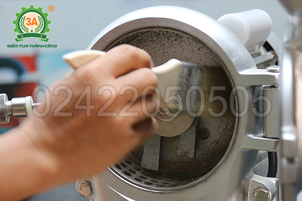 Máy xay tam thất 3A750W (12)