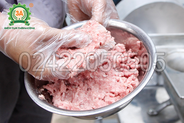 Thịt sau khi xay chế biến được đa dạng các món ăn hấp dẫn