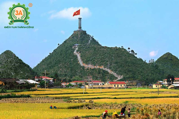 Nhà sáng chế máy nông nghiệp Nguyễn Hải Châu về với bà con Hà GIang (03)