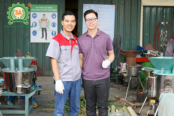 Chân dung nhà sáng chế "hai lúa" Nguyễn Hải Châu (bên trái)