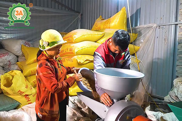Nuôi gà bằng thảo dược (05)