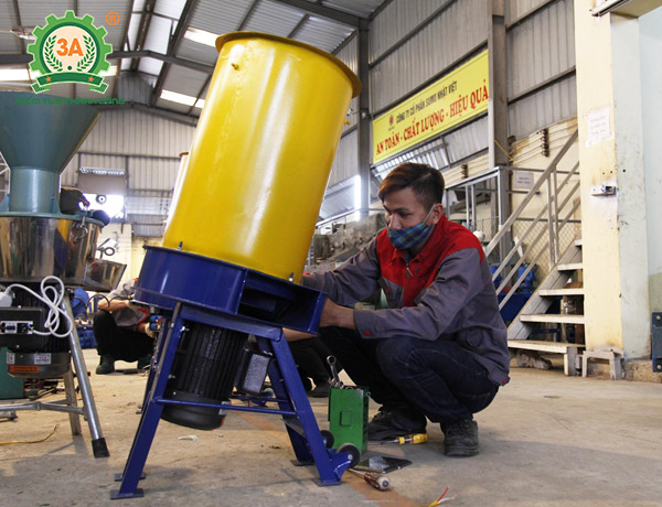 Hưởng ứng ngày Khoa học và Công nghệ Việt Nam (02)