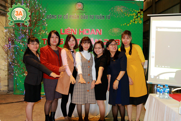 Ảnh lưu niệm tất niên 2018 (03)