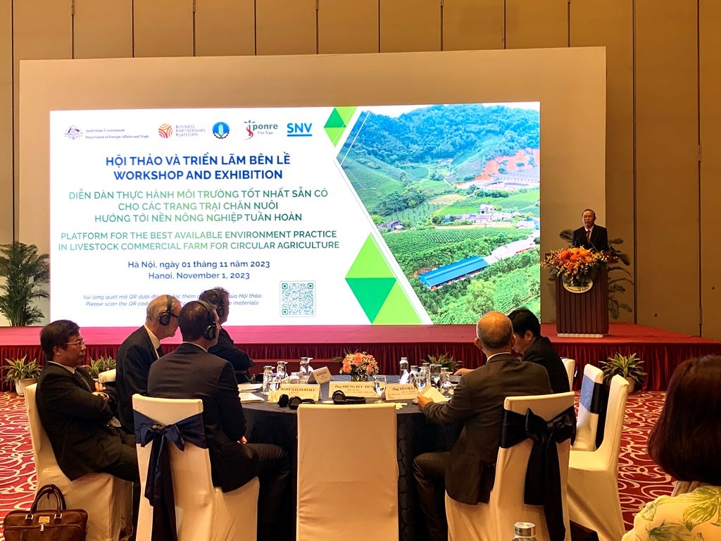 Thứ trưởng Bộ Nông nghiệp và Phát triển nông thôn - Phùng Đức Tiến phát biểu tại Hội thảo và triển lãm (Nguồn ảnh: BNews)