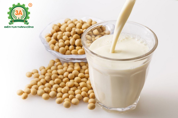 Uống sữa đậu nành vào lúc nào là tốt nhất? - Uống tối đa 500ml sữa đậu 1 ngày