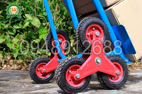 6 bánh xe linh hoạt của Xe đẩy hàng, leo cầu thang 3A phù hợp di chuyển trên mọi loại địa hình