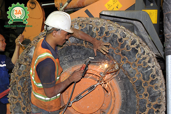 Xích bọc lốp 3A (09)