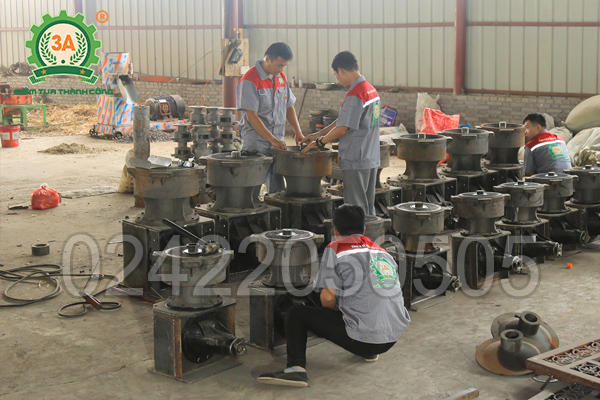 Xưởng sản xuất máy ép cám viên 3A (04)