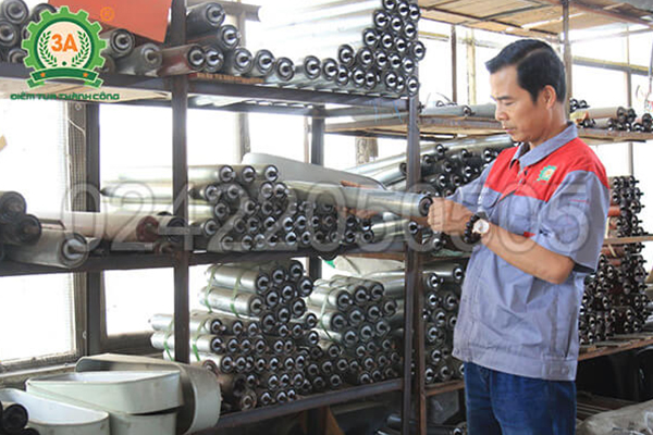 máy bóc trứng gà