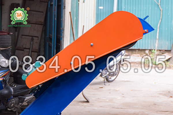 Máy hút hạt nguyên liệu