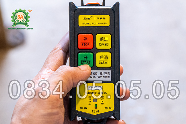 Máy hút nguyên liệu